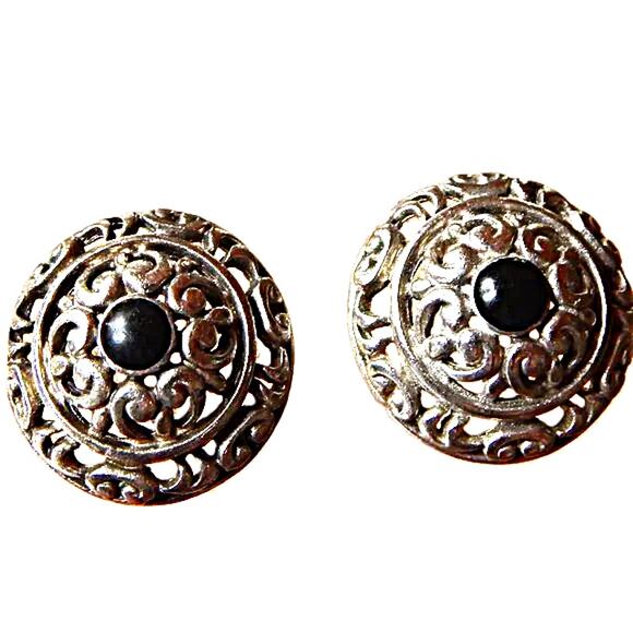 Vintage Classic Filigree Scrolled Stud Earrings - Picture 1 of 7